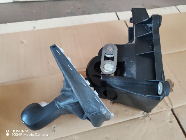 bontott OPEL ASTRA H Váltó Kulissza