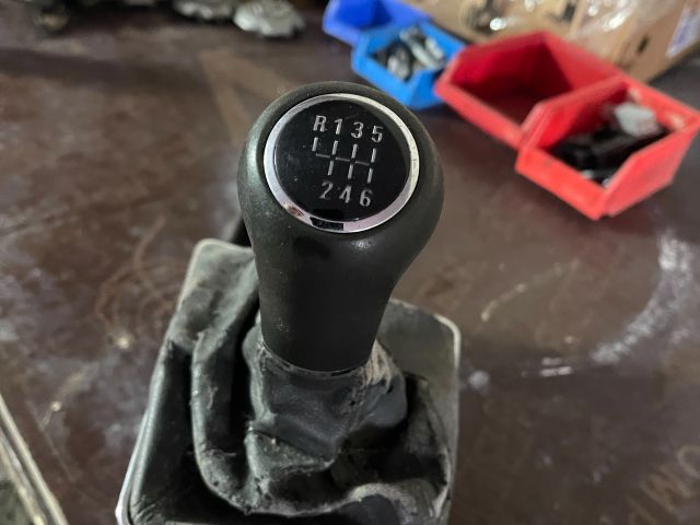 bontott OPEL ASTRA H Váltó Kulissza