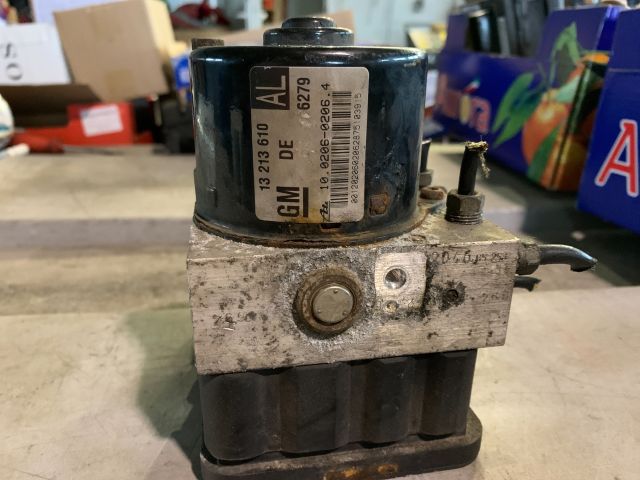 bontott OPEL ASTRA H ABS Kocka