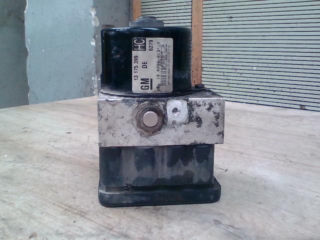 bontott OPEL ASTRA H ABS Kocka