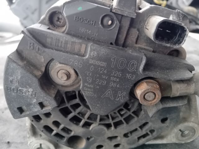 bontott OPEL ASTRA H Generátor