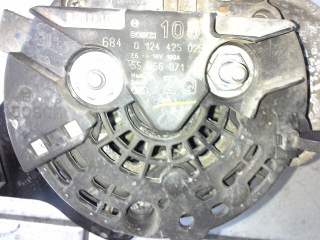 bontott OPEL ASTRA H Generátor