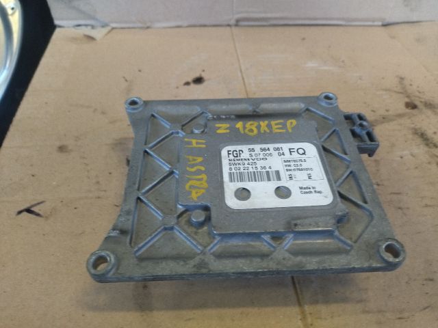 bontott OPEL ASTRA H Motorvezérlő