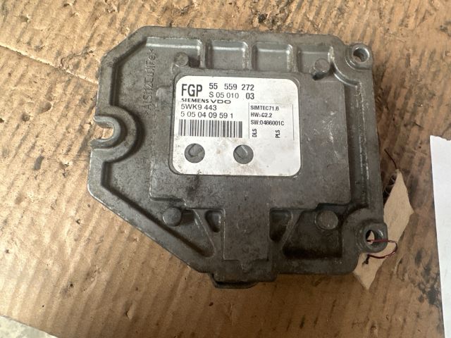 bontott OPEL ASTRA H Motorvezérlő