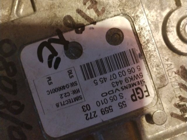 bontott OPEL ASTRA H Motorvezérlő