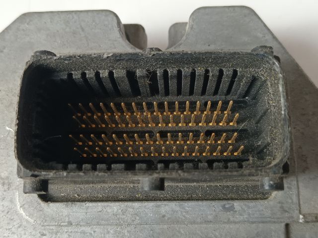 bontott OPEL ASTRA H Motorvezérlő