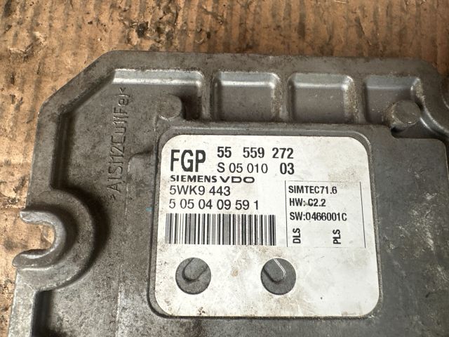 bontott OPEL ASTRA H Motorvezérlő