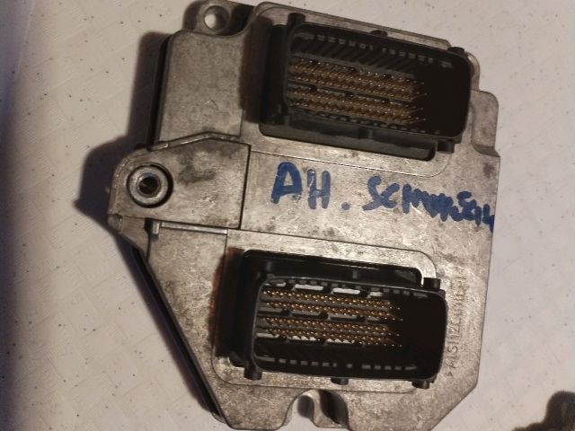 bontott OPEL ASTRA H Motorvezérlő