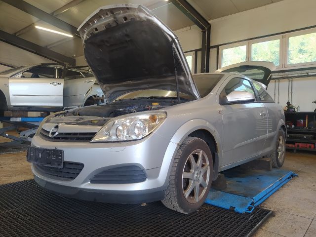 bontott OPEL ASTRA H Bal első Csonkállvány Kerékaggyal