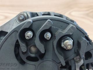 bontott OPEL ASTRA H Generátor