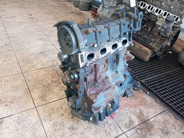 bontott OPEL ASTRA H Motor (Fűzött blokk hengerfejjel)