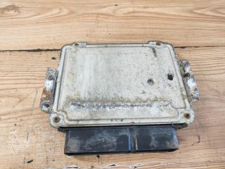 bontott OPEL ASTRA H Motorvezérlő