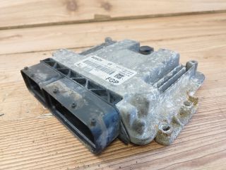 bontott OPEL ASTRA H Motorvezérlő