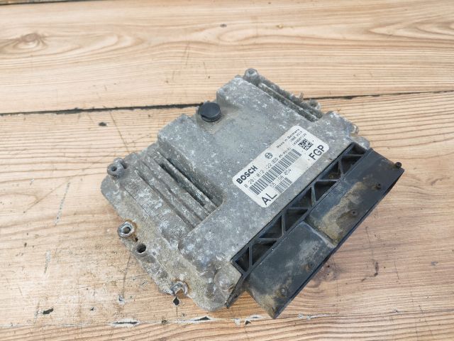 bontott OPEL ASTRA H Motorvezérlő