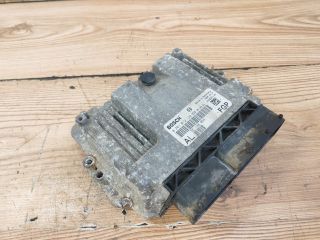 bontott OPEL ASTRA H Motorvezérlő