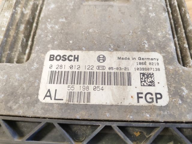 bontott OPEL ASTRA H Motorvezérlő