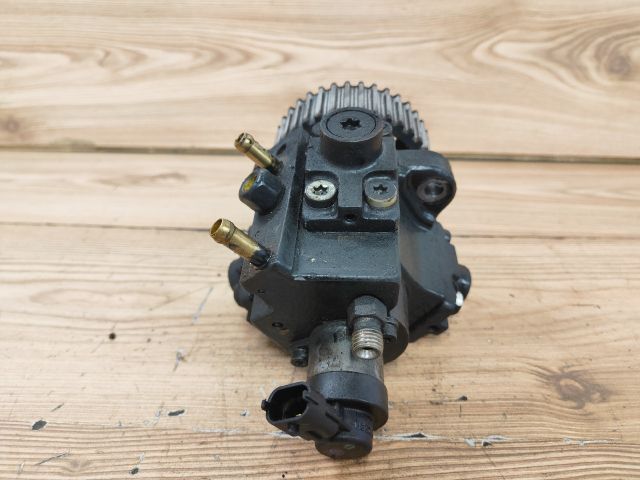 bontott OPEL ASTRA H Nagynyomású Szivattyú