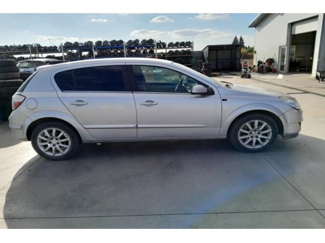 bontott OPEL ASTRA H Bal Féltengely