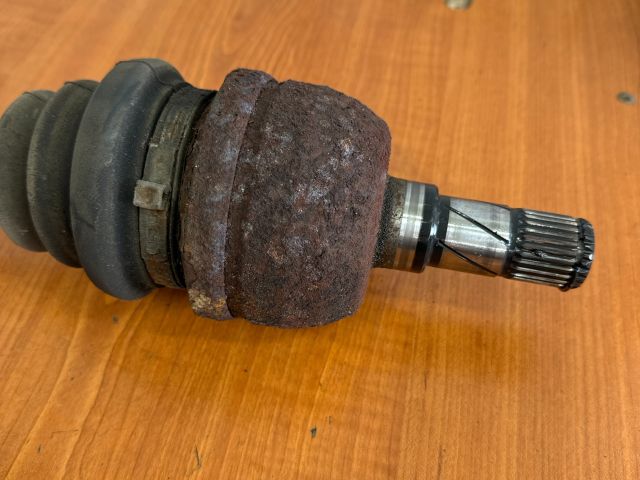 bontott OPEL ASTRA H Bal Féltengely