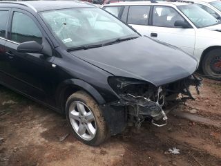 bontott OPEL ASTRA H Biztosítéktábla Motortér