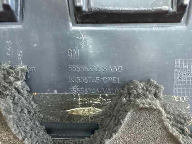 bontott OPEL ASTRA H Felső Motorburkolat