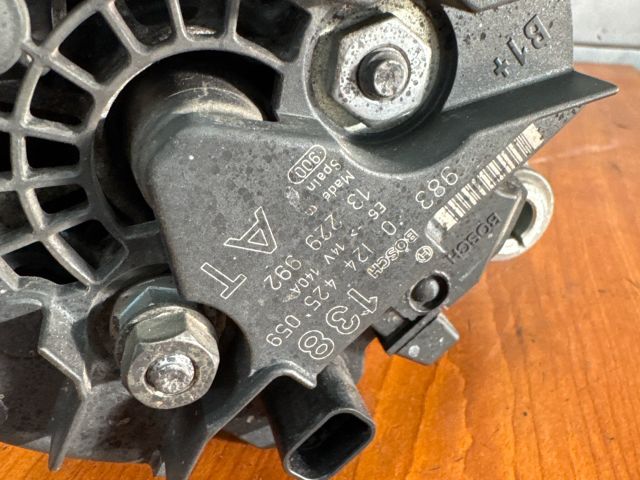 bontott OPEL ASTRA H Generátor