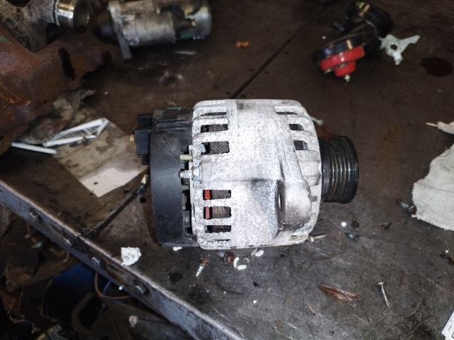 bontott OPEL ASTRA H Generátor