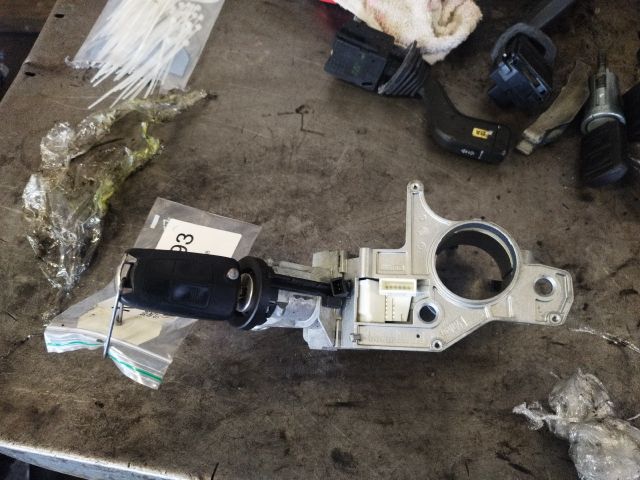 bontott OPEL ASTRA H Gyújtáskapcsoló Házzal