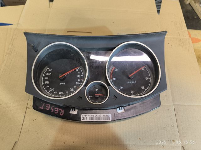 bontott OPEL ASTRA H Kilométeróra
