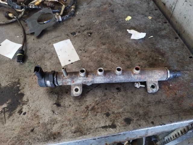 bontott OPEL ASTRA H Közösnyomócső