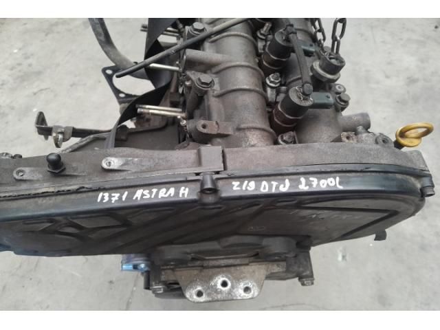 bontott OPEL ASTRA H Motor (Fűzött blokk hengerfejjel)