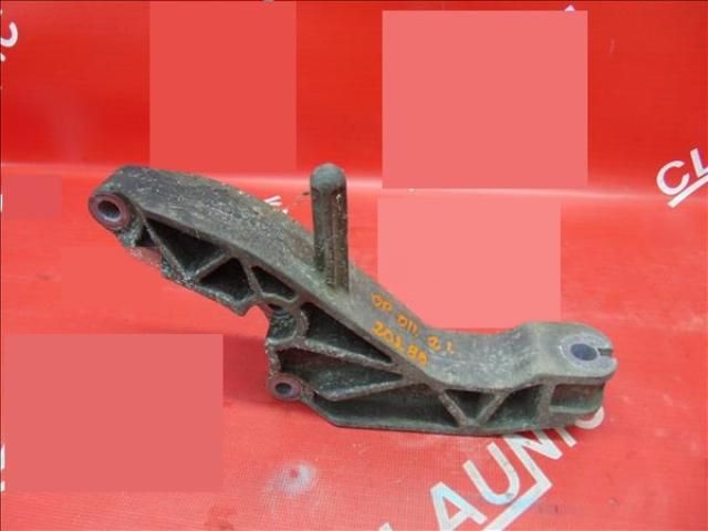 bontott OPEL ASTRA H Motor Tartó Bak (Fém)