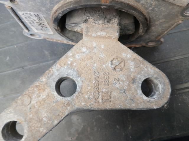 bontott OPEL ASTRA H Motor Tartó Bak (Pozíciófüggetlen)
