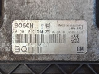 bontott OPEL ASTRA H Motorvezérlő