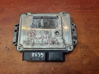 bontott OPEL ASTRA H Motorvezérlő