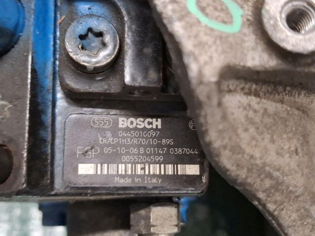 bontott OPEL ASTRA H Nagynyomású Szivattyú