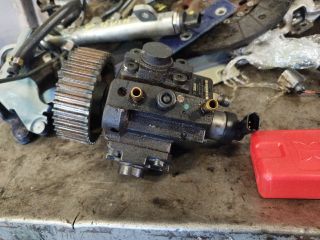 bontott OPEL ASTRA H Nagynyomású Szivattyú