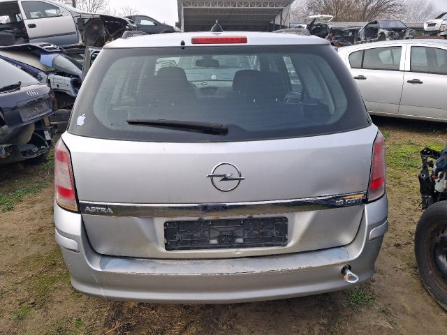 bontott OPEL ASTRA H Üzemanyag Szivattyú