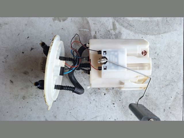 bontott OPEL ASTRA H Üzemanyag Szivattyú