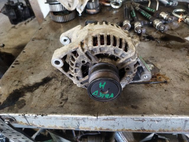 bontott OPEL ASTRA H Generátor