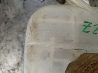 bontott OPEL ASTRA H Kiegyenlítő Tartály