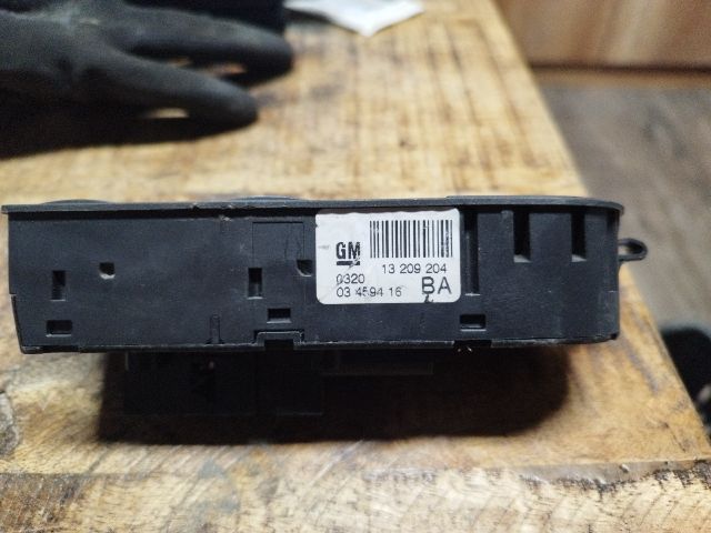 bontott OPEL ASTRA H Ablakemelő és Tükör Kapcsoló