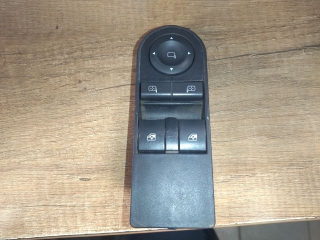 bontott OPEL ASTRA H Ablakemelő és Tükör Kapcsoló