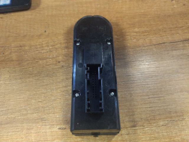 bontott OPEL ASTRA H Ablakemelő és Tükör Kapcsoló