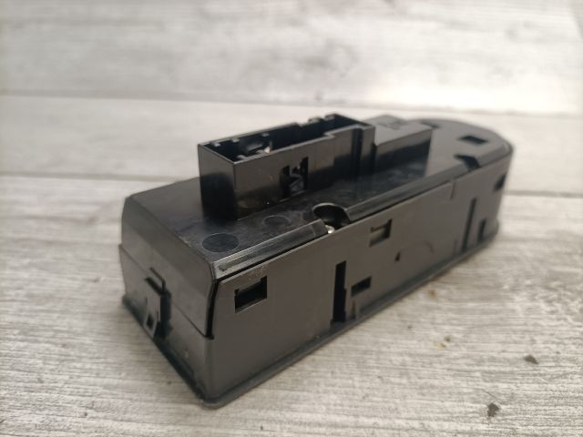 bontott OPEL ASTRA H Ablakemelő és Tükör Kapcsoló