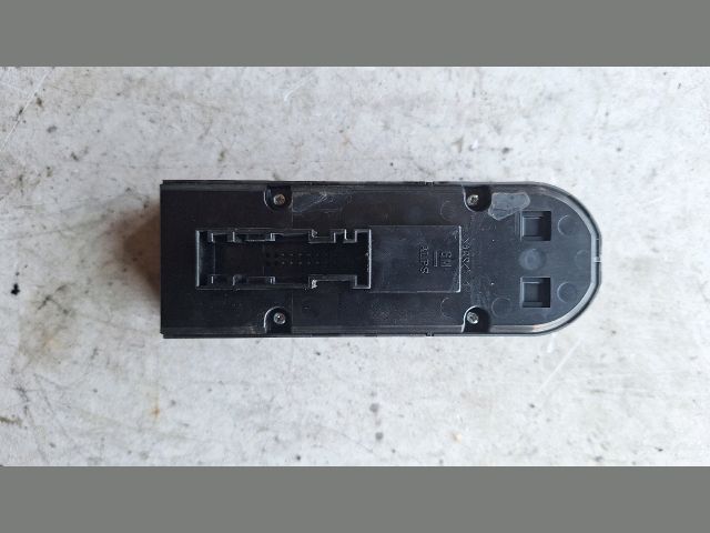 bontott OPEL ASTRA H Ablakemelő Kapcsoló Négyes / Kettes