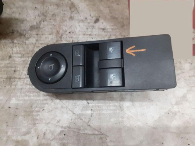 bontott OPEL ASTRA H Ablakemelő Kapcsoló Négyes / Kettes