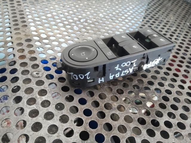 bontott OPEL ASTRA H Ablakemelő Kapcsoló Négyes / Kettes