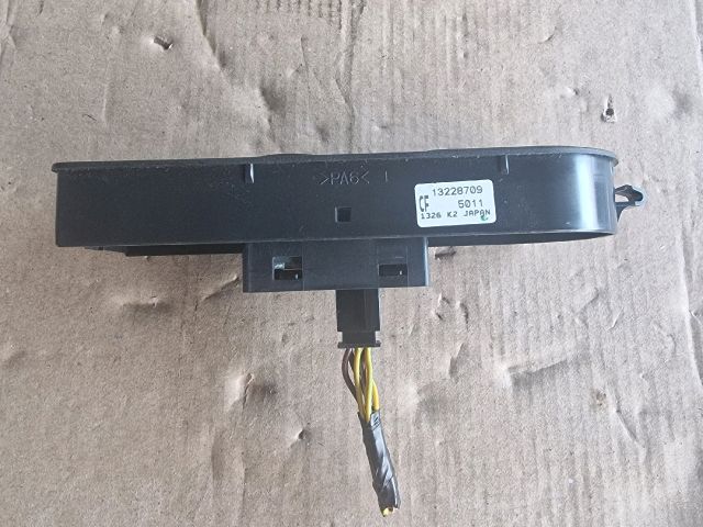 bontott OPEL ASTRA H Ablakemelő Kapcsoló (Pozíciófüggetlen)