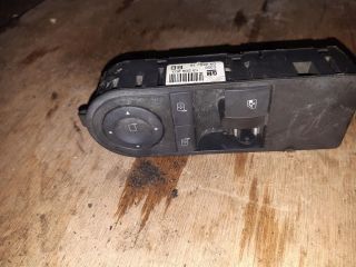 bontott OPEL ASTRA H Ablakemelő Kapcsoló (Pozíciófüggetlen)